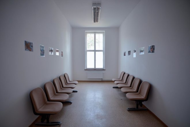 Warteraum in der Erstaufnahmeeinrichtung für Geflüchtete Leipzig Dölitz. Foto: flickr / Caruso Pinguin